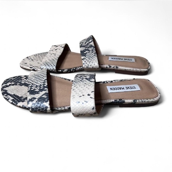 Steve Madden Snakeskin Block Heel Sandals Size 8.5 Grey & White - Picture 3 of 4